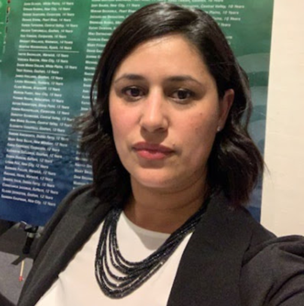 Meet your Posher, Imane